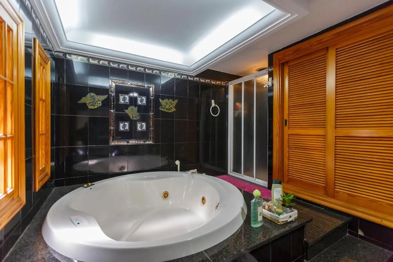 Villa Con Piscina En Nijar