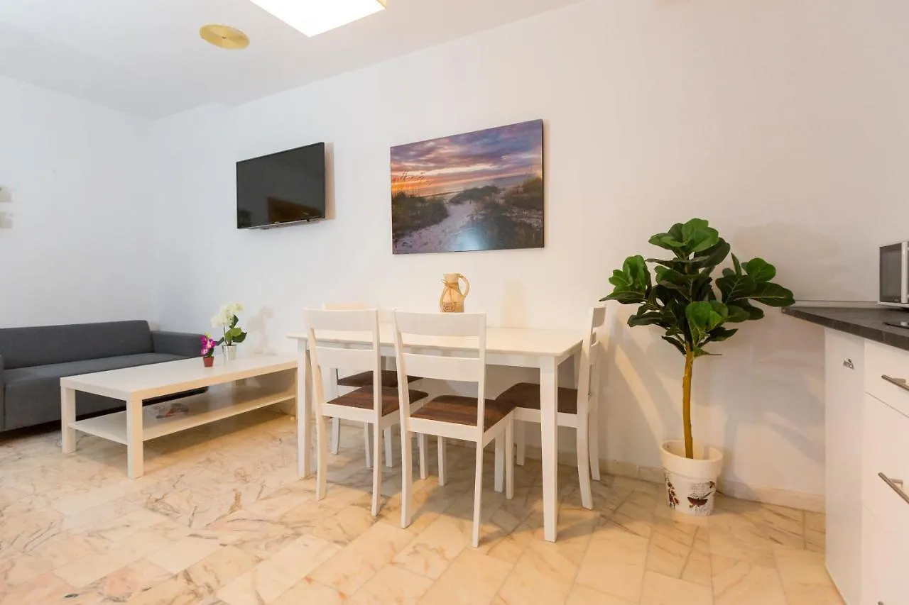 Villa Con Piscina En Nijar